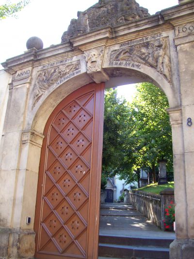 Tor zum Zittauer Frauenfriedhof